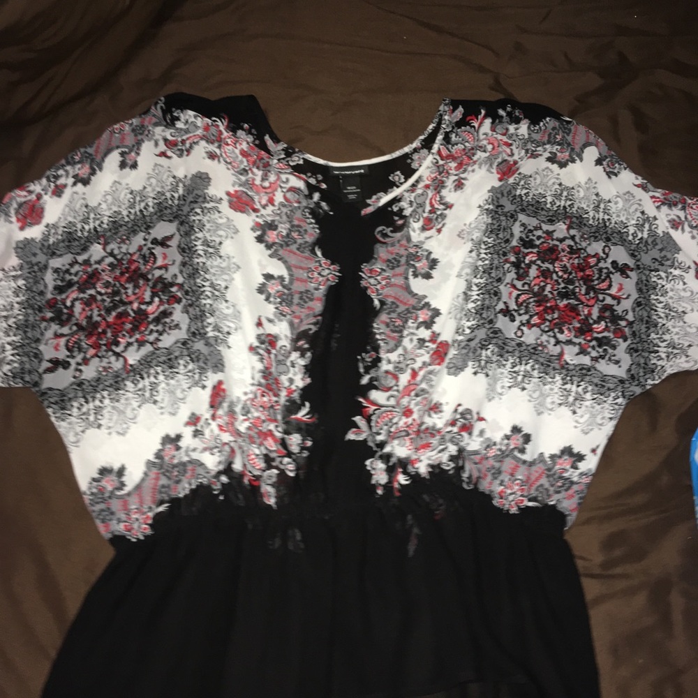 💐18/20 Lane Bryant Red and Black top
